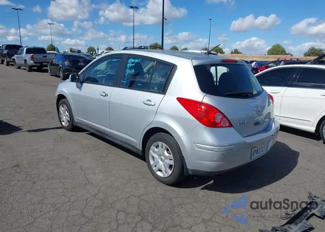 2011 Nissan Versa 1.8S z USA, uszkodzony, nr VIN 3N1BC1CP8BL448638